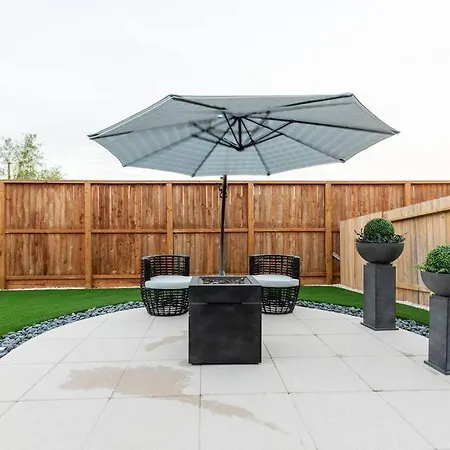 Luxe 3 Bedroom Villa - Near Airport, Nrg, Downtown